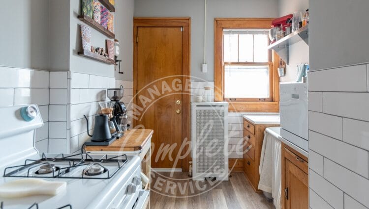 minneapolis apartment rental kitchen
